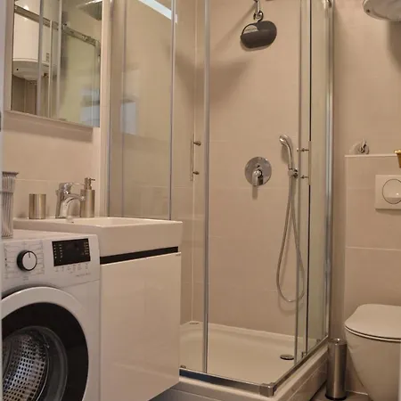 Appartement Bella In The Heart Of - Free Parking